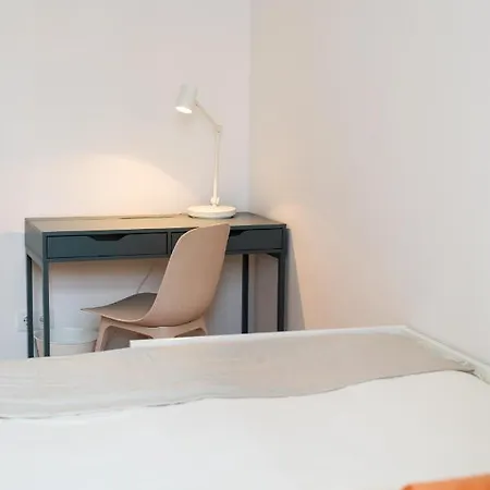 Apartment Amaro Ii - Sleek 2 Bedroom In Alcantara *