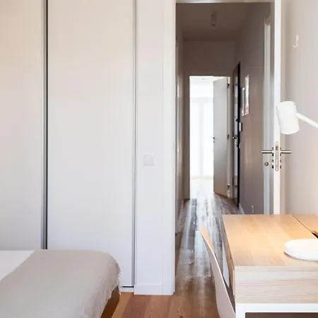 Apartment Amaro Ii - Sleek 2 Bedroom In Alcantara
