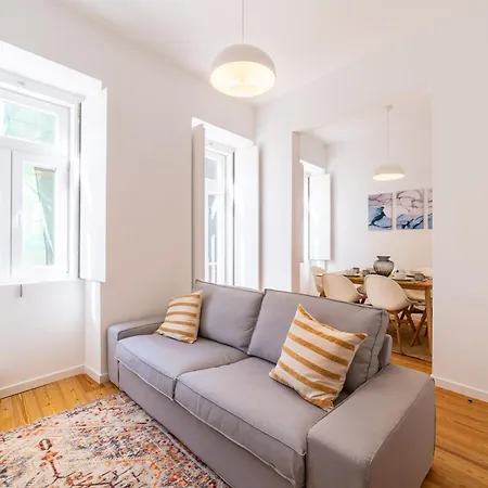 Amaro Ii - Sleek 2 Bedroom In Alcantara * Lisbon