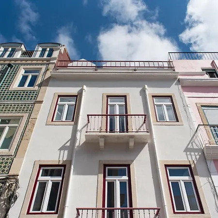 Amaro Ii - Sleek 2 Bedroom In Alcantara Apartment *