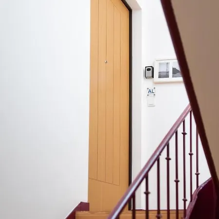Amaro Ii - Sleek 2 Bedroom In Alcantara דירה ליסבון